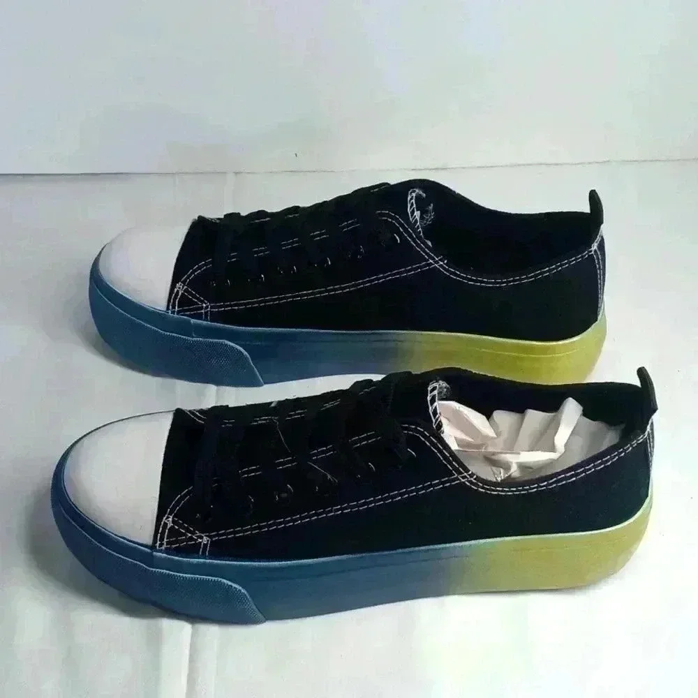 Olivia miller glitter sole low top sneaker